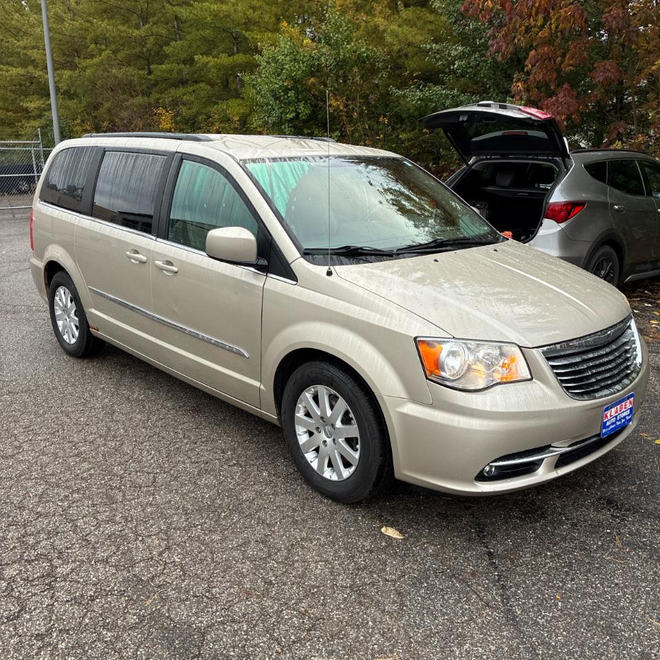 Chrysler Town & Country 4dr Wgn Touring 2013