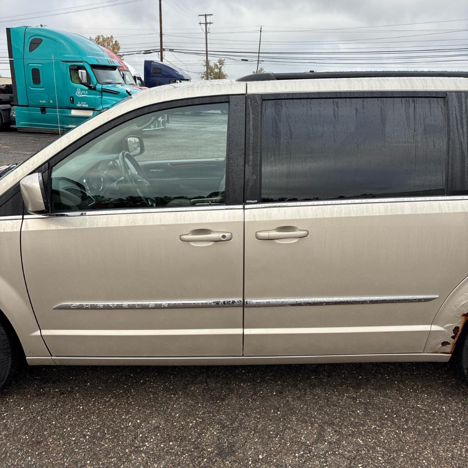 Chrysler Town & Country 4dr Wgn Touring 2013