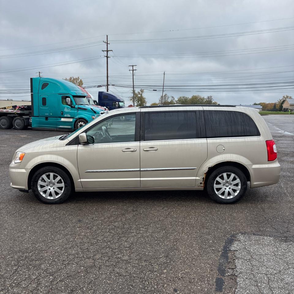 Chrysler Town & Country 4dr Wgn Touring 2013
