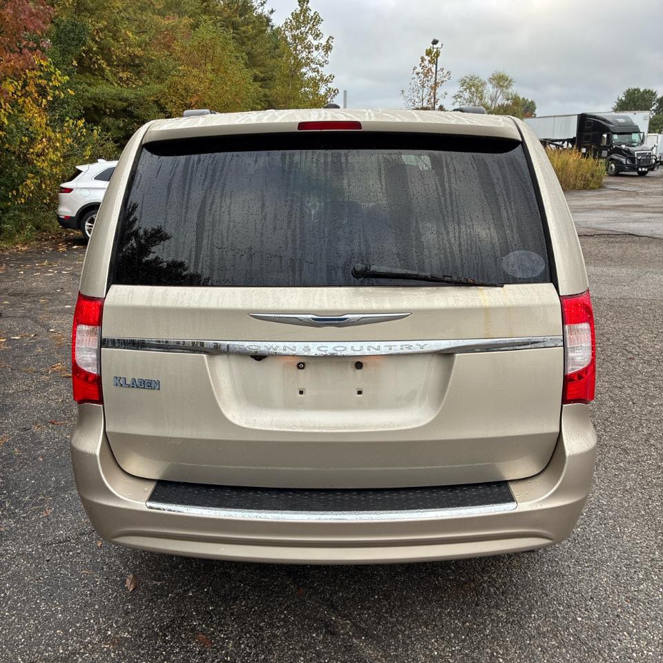 Chrysler Town & Country 4dr Wgn Touring 2013