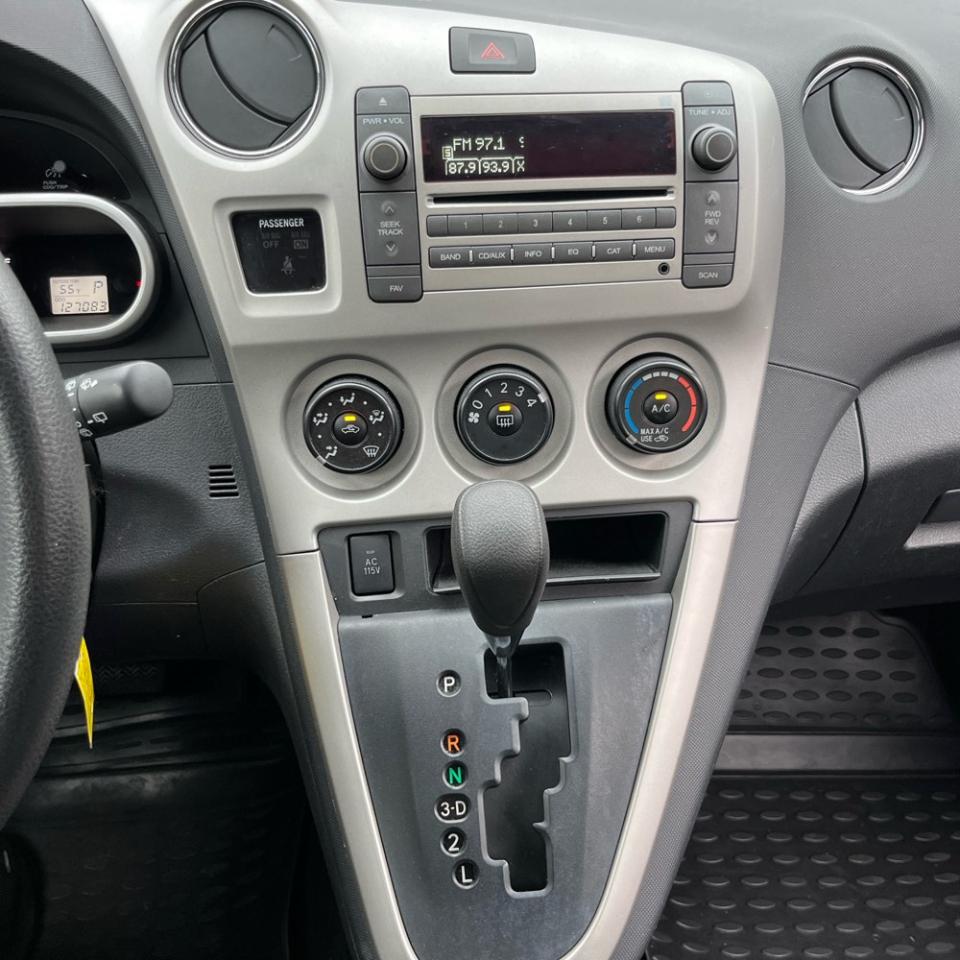 Pontiac Vibe 4dr HB FWD w/1SA 2009