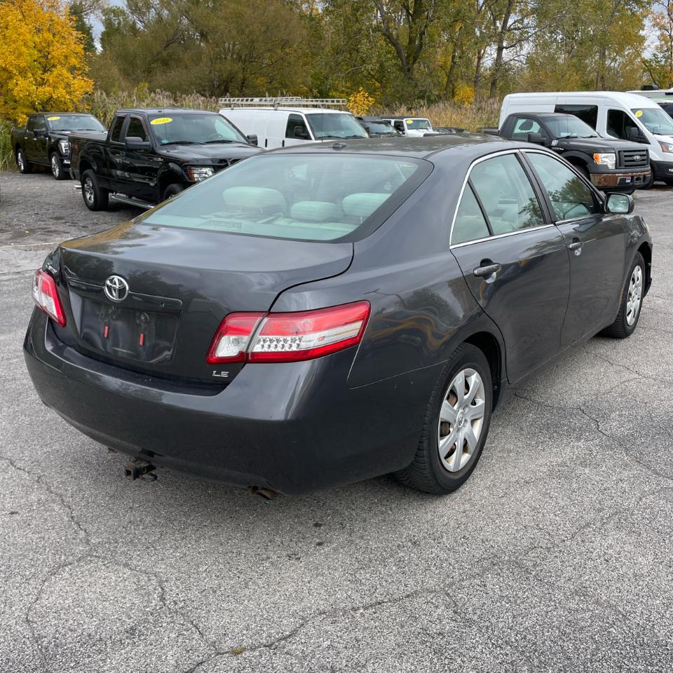 Toyota Camry 4dr Sdn I4 Auto LE (Natl) *Ltd Avail* 2011