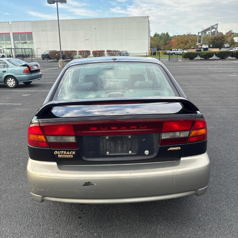 Subaru Outback (Natl)  2001