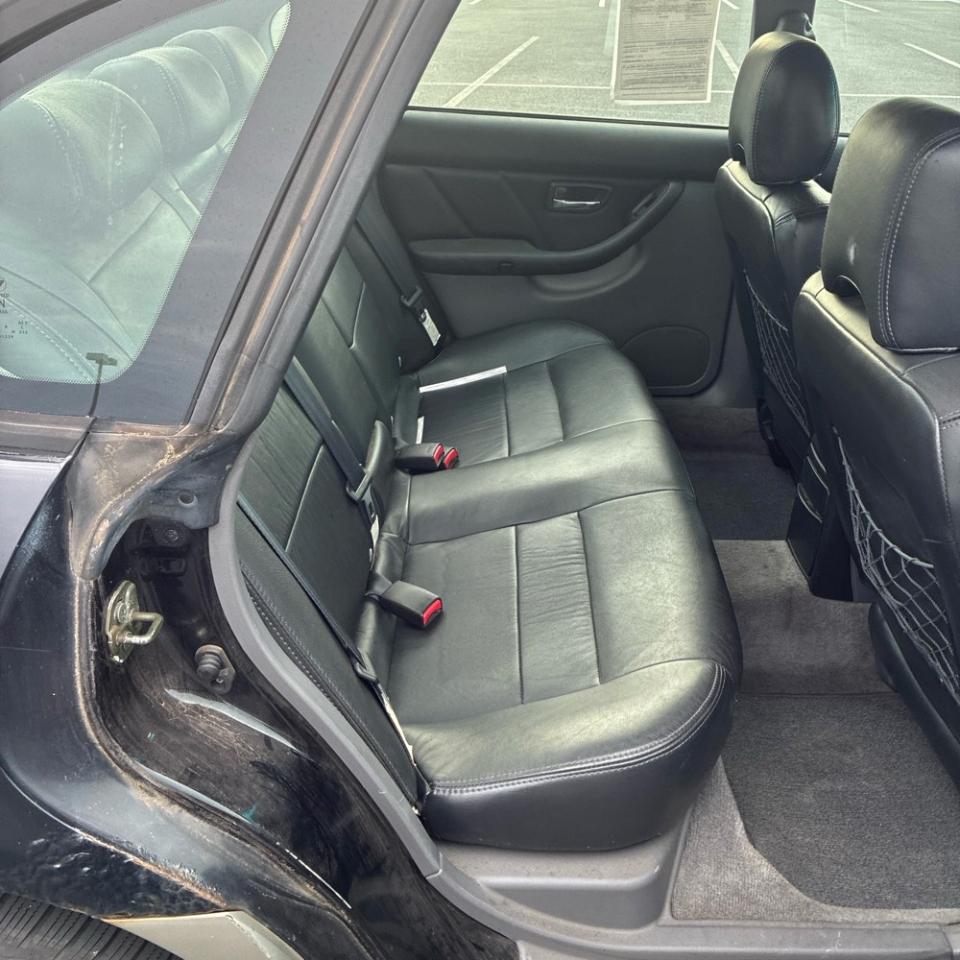 Subaru Outback (Natl)  2001