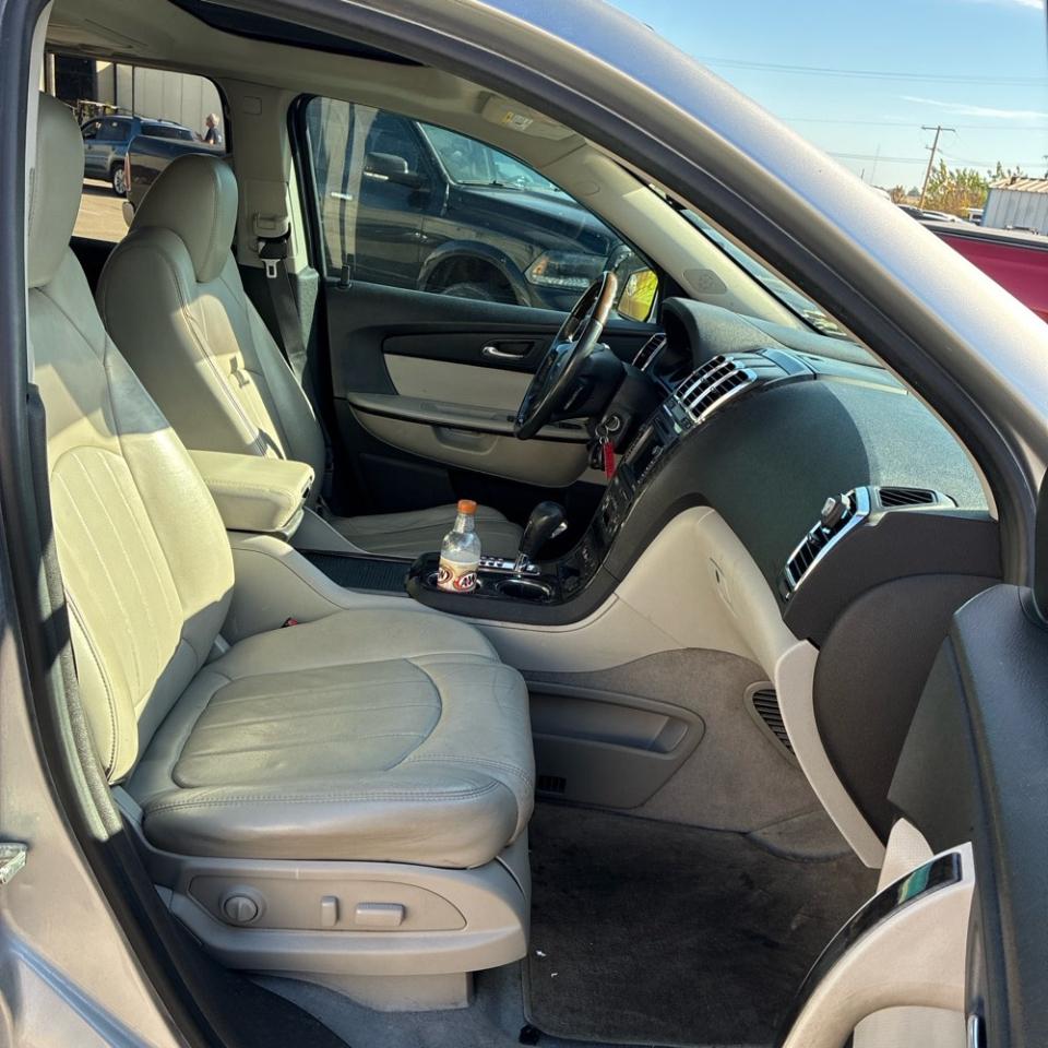 GMC Acadia AWD 4dr Denali 2012