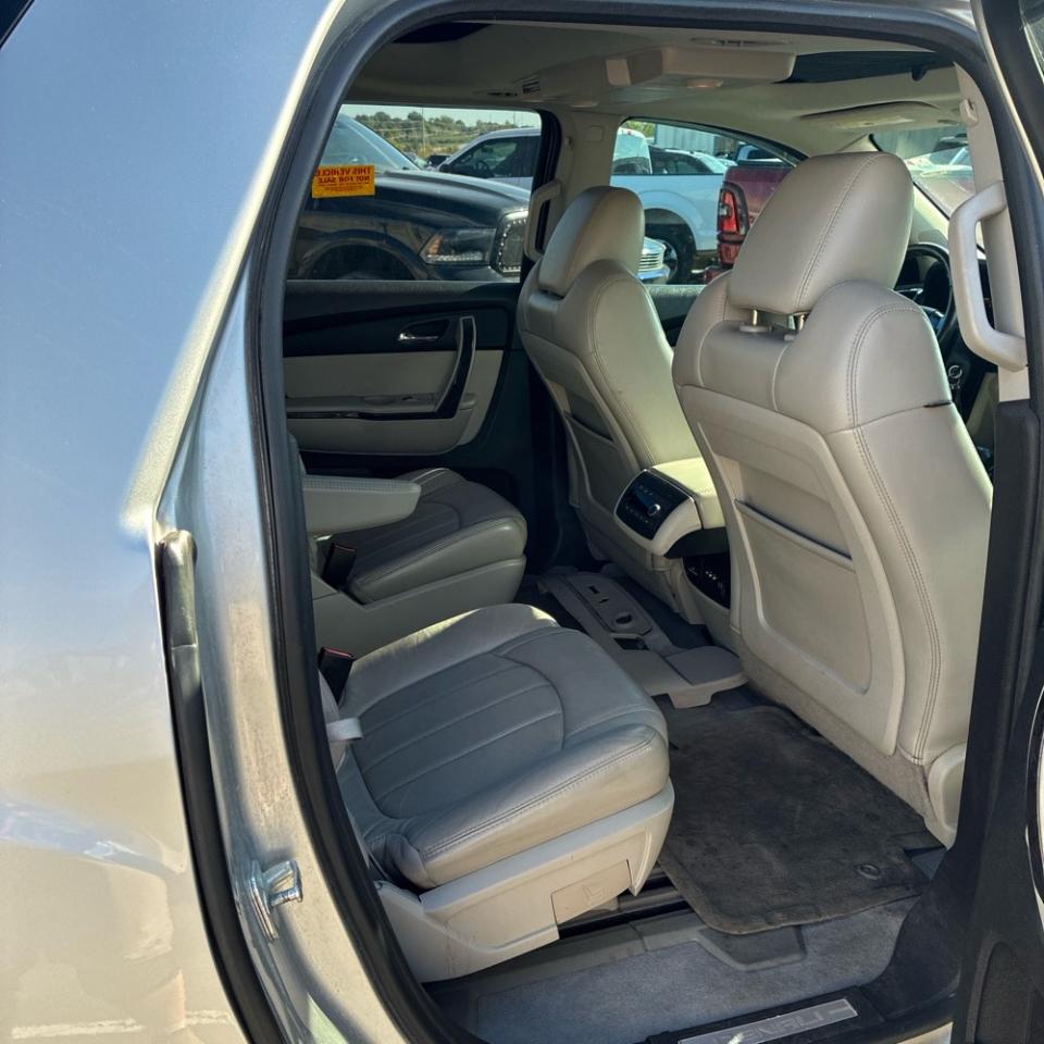 GMC Acadia AWD 4dr Denali 2012