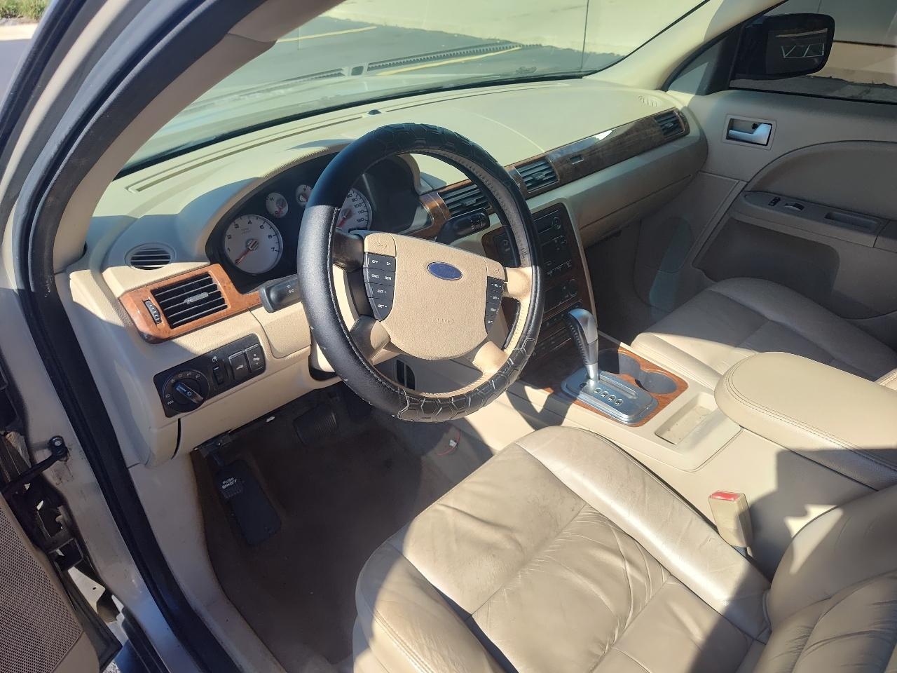 Ford Five Hundred 4dr Sdn Limited 2005