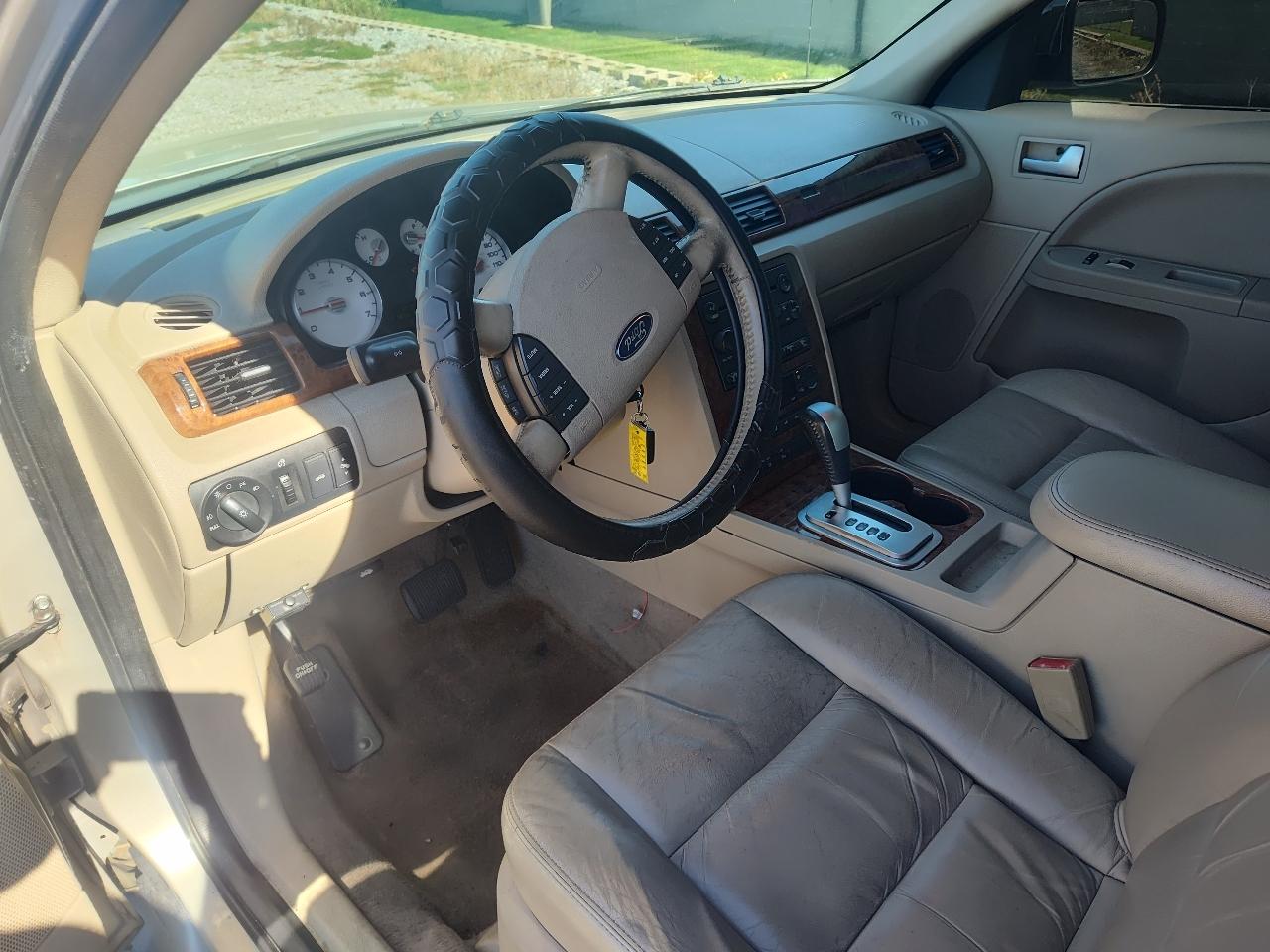 Ford Five Hundred 4dr Sdn Limited 2005