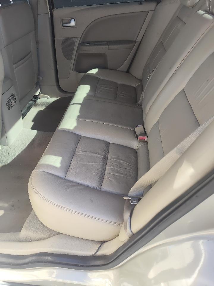 Ford Five Hundred 4dr Sdn Limited 2005