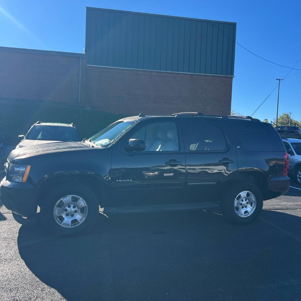 Chevrolet Tahoe 4WD 4dr 1500 LT 2013