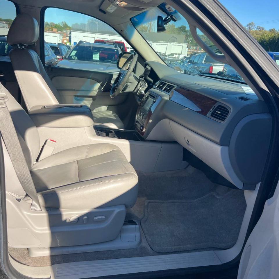 Chevrolet Tahoe 4WD 4dr 1500 LT 2013