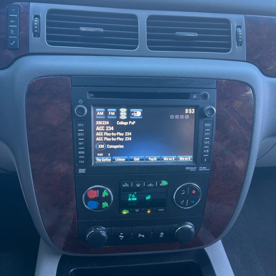 Chevrolet Tahoe 4WD 4dr 1500 LT 2013