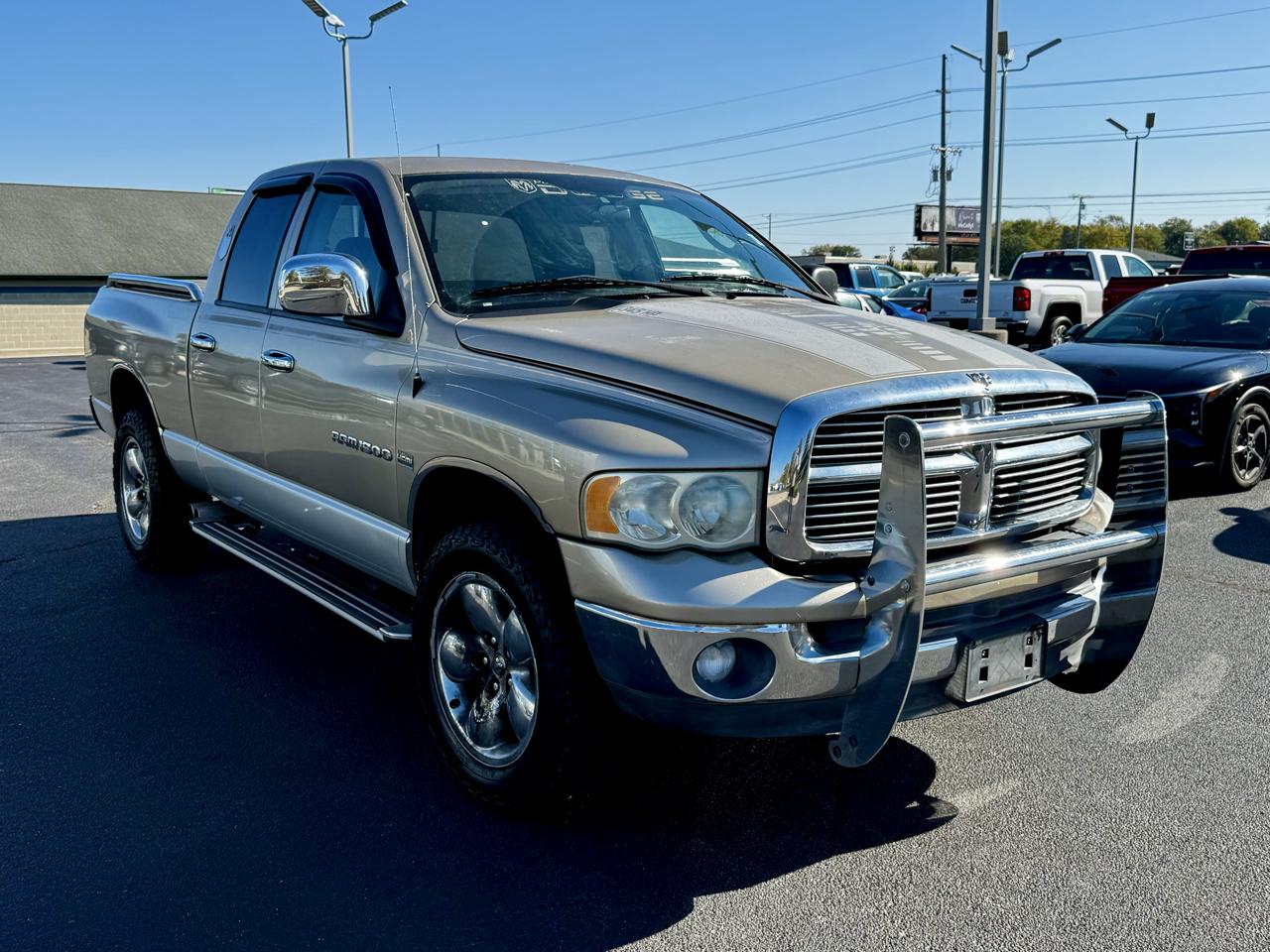 Dodge Ram 1500 4dr Quad Cab 140.5" WB 4WD SLT 2003
