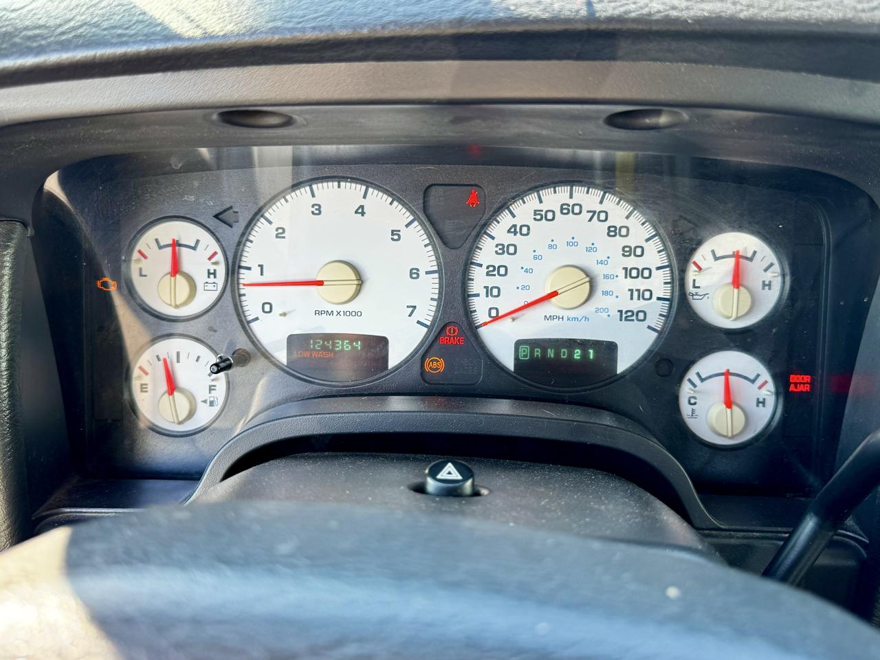 Dodge Ram 1500 4dr Quad Cab 140.5" WB 4WD SLT 2003