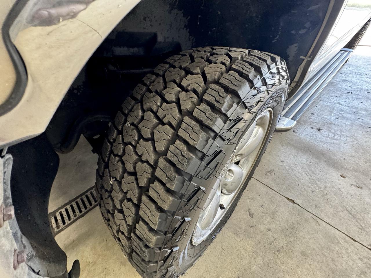 Dodge Ram 1500 4dr Quad Cab 140.5" WB 4WD SLT 2003