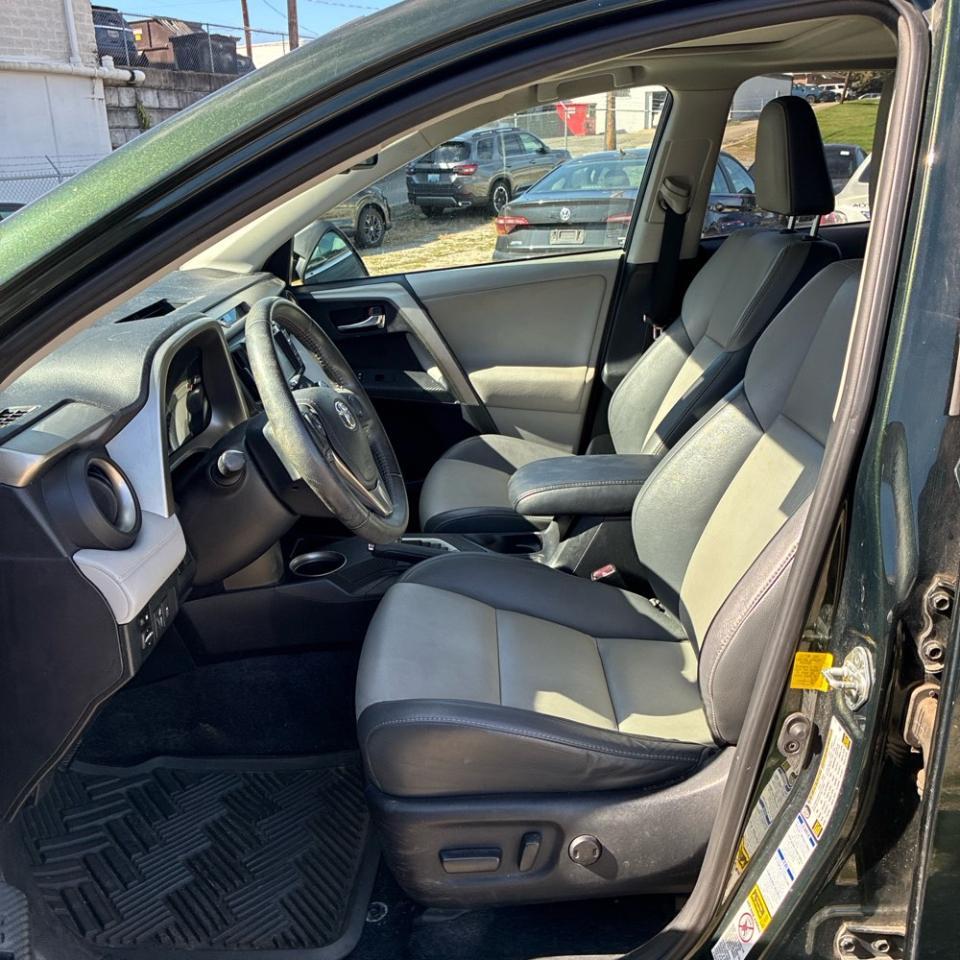 Toyota RAV4 AWD 4dr Limited (Natl) 2013