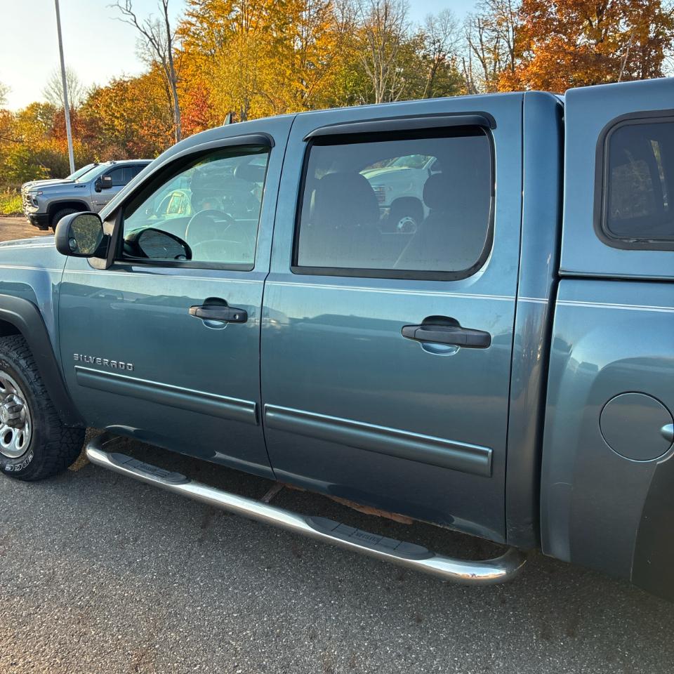 Chevrolet Silverado 1500 4WD Crew Cab 143.5" LT 2011