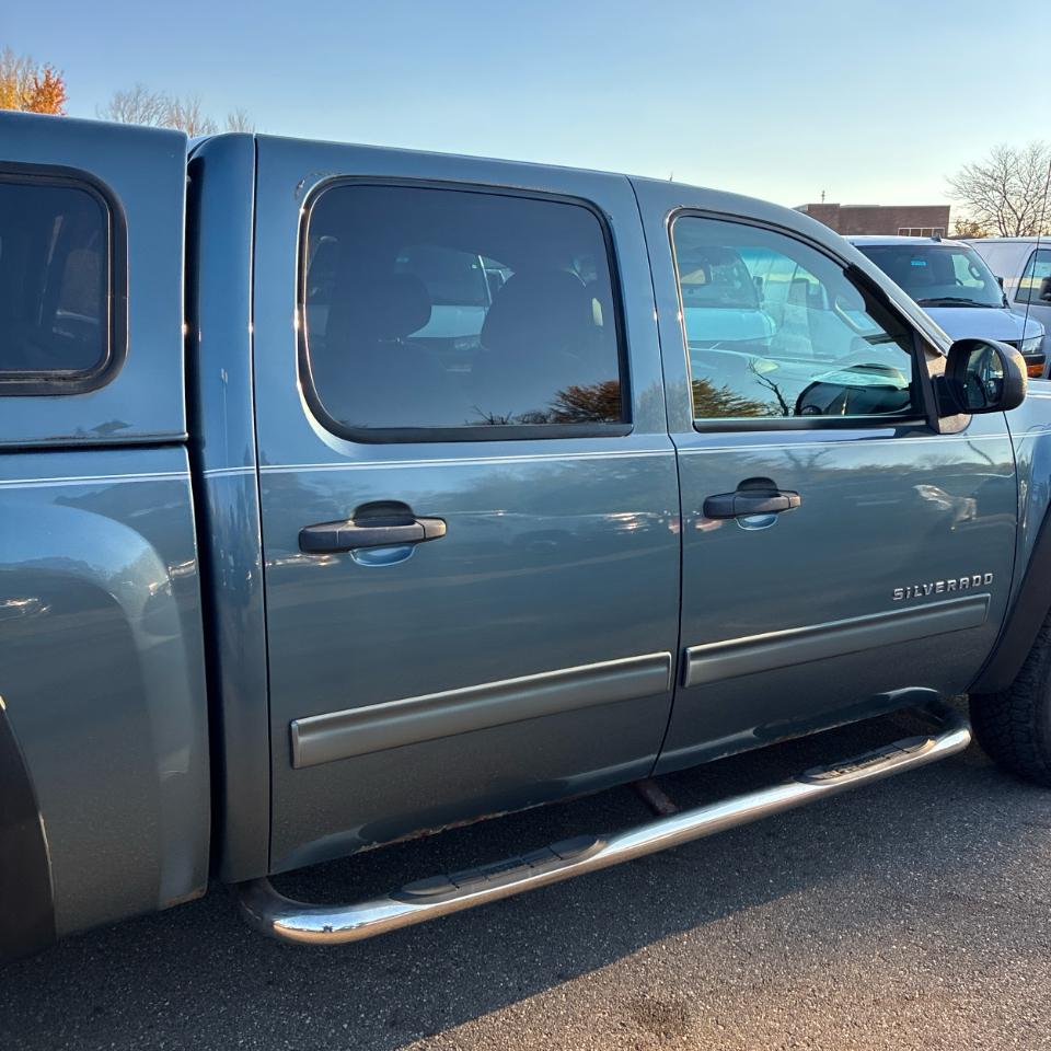Chevrolet Silverado 1500 4WD Crew Cab 143.5" LT 2011