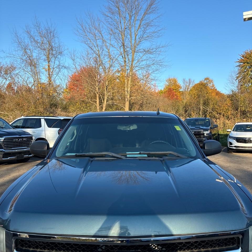 Chevrolet Silverado 1500 4WD Crew Cab 143.5" LT 2011