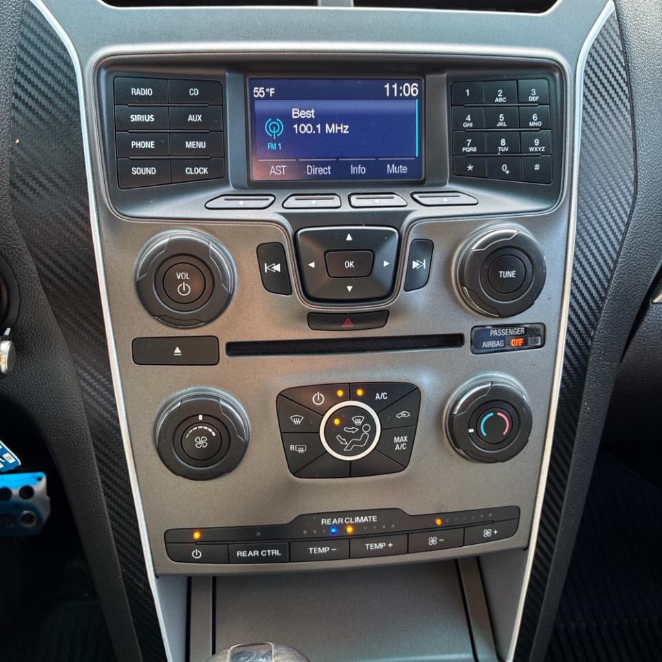 Ford Explorer 4WD 4dr XLT 2015