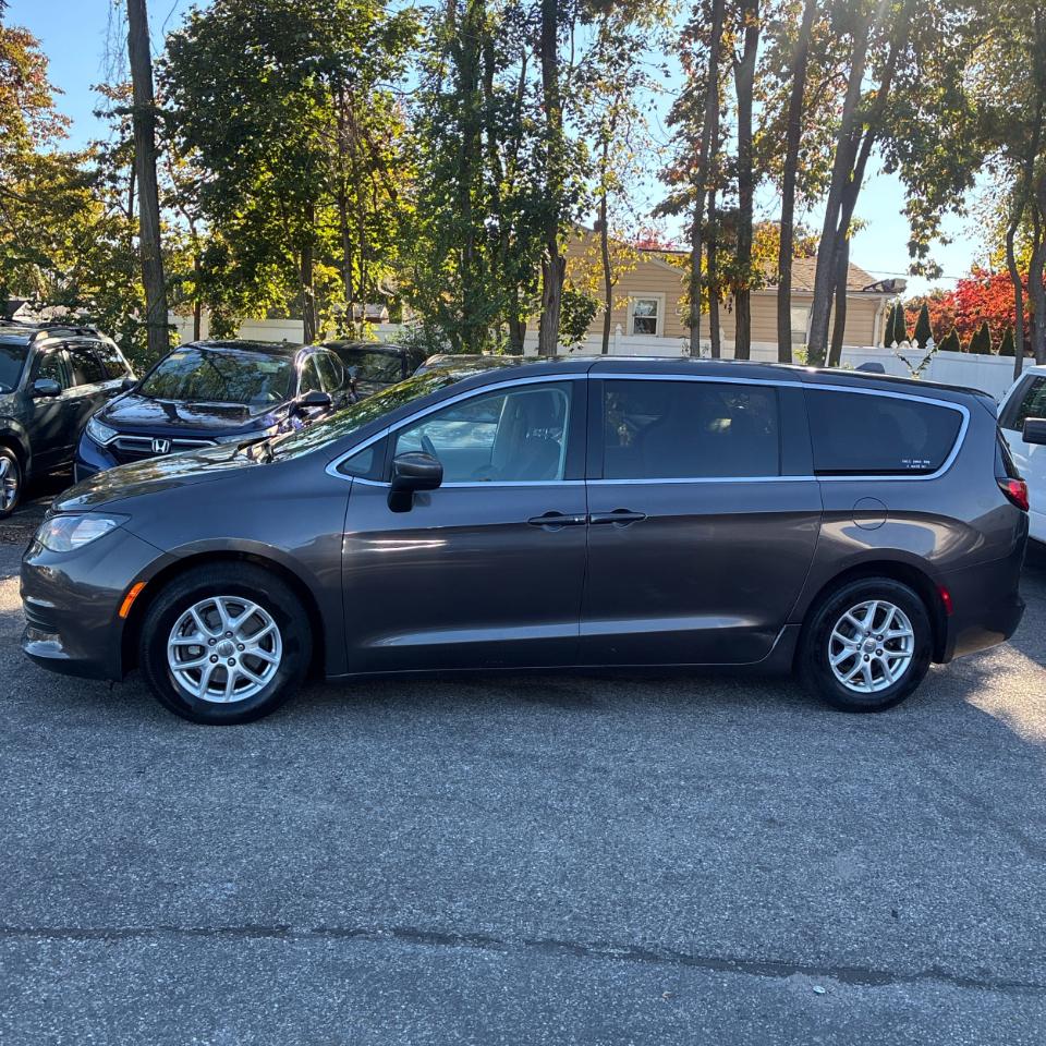 Chrysler Pacifica Touring FWD 2017