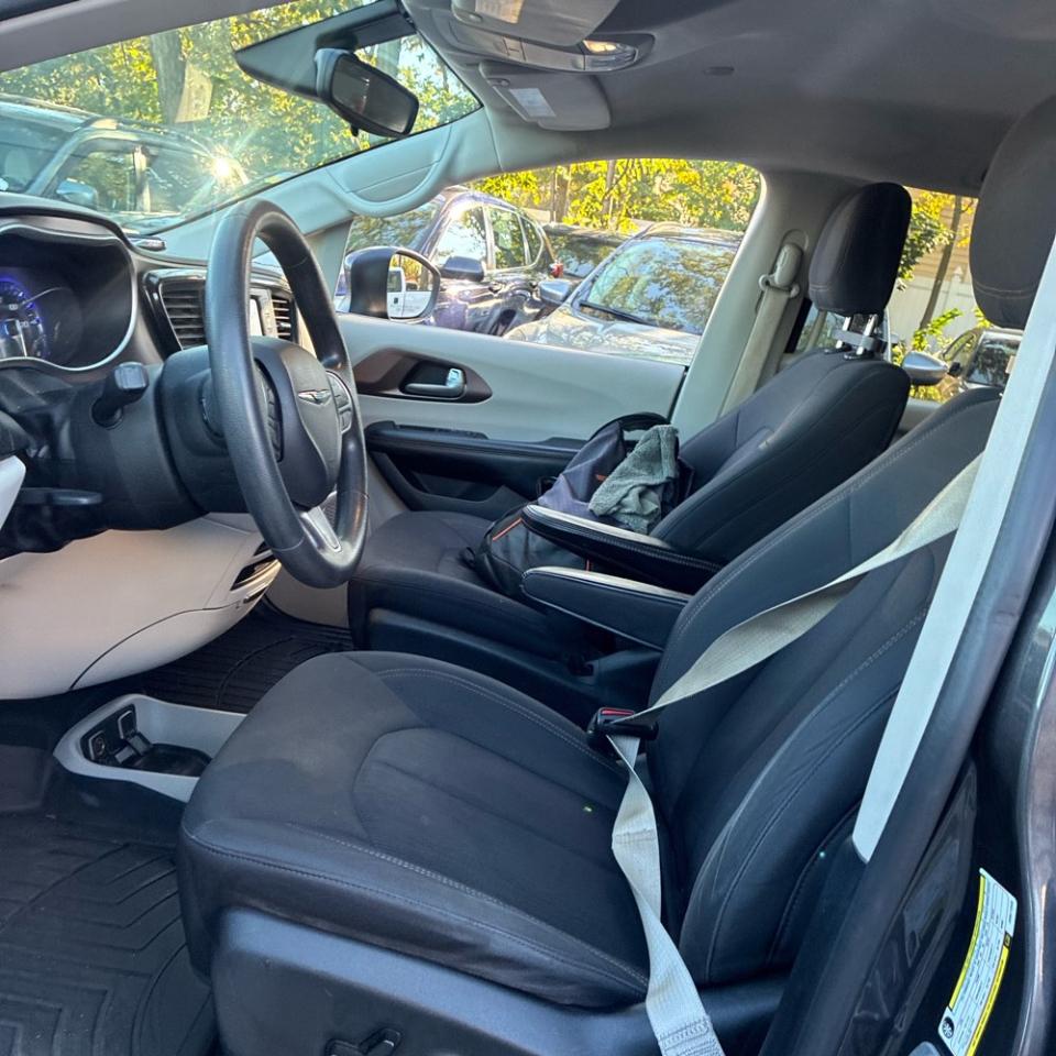 Chrysler Pacifica Touring FWD 2017