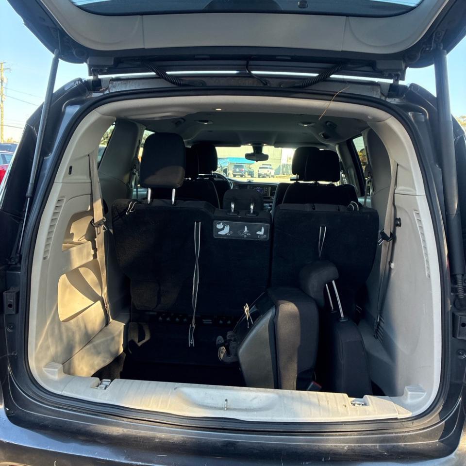 Chrysler Pacifica Touring FWD 2017