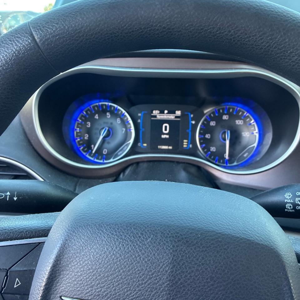 Chrysler Pacifica Touring FWD 2017