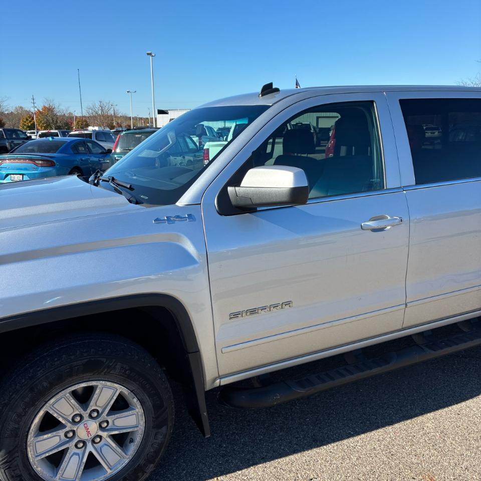 GMC Sierra 1500 4WD Crew Cab 143.5" SLE 2014