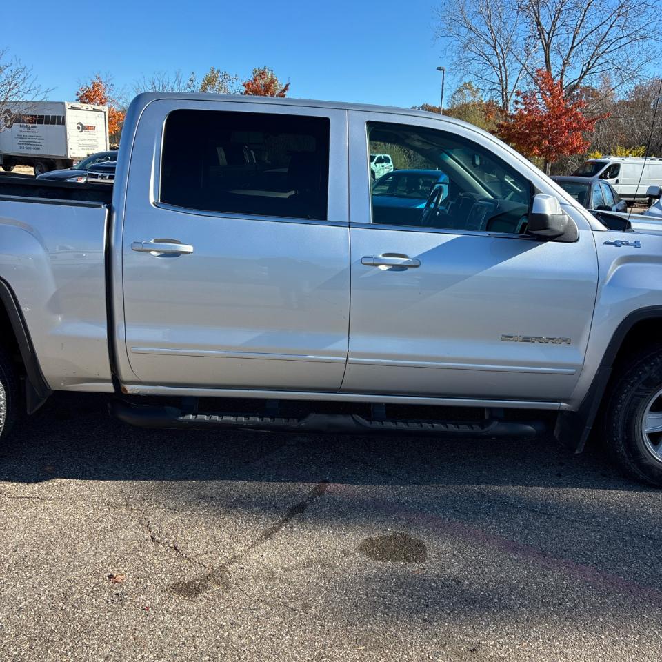 GMC Sierra 1500 4WD Crew Cab 143.5" SLE 2014