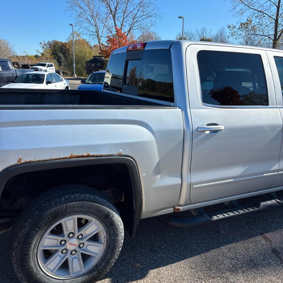 GMC Sierra 1500 4WD Crew Cab 143.5" SLE 2014