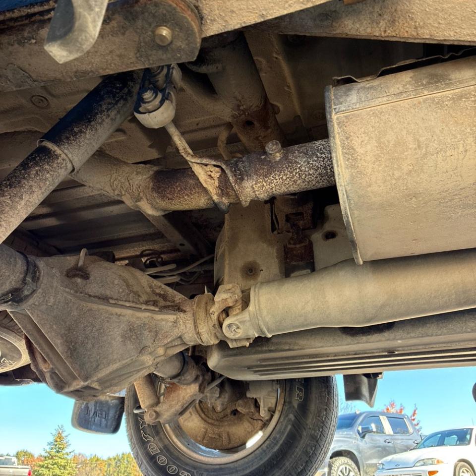 GMC Sierra 1500 4WD Crew Cab 143.5" SLE 2014