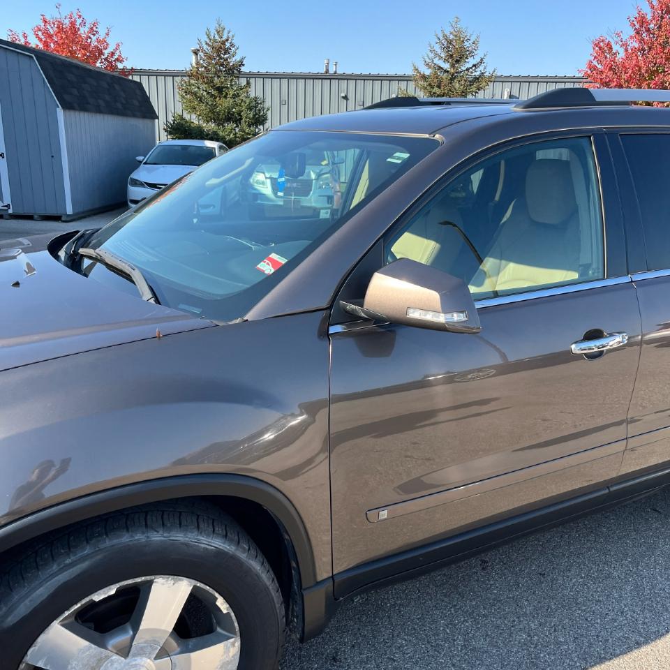 GMC Acadia FWD 4dr SLT1 2010