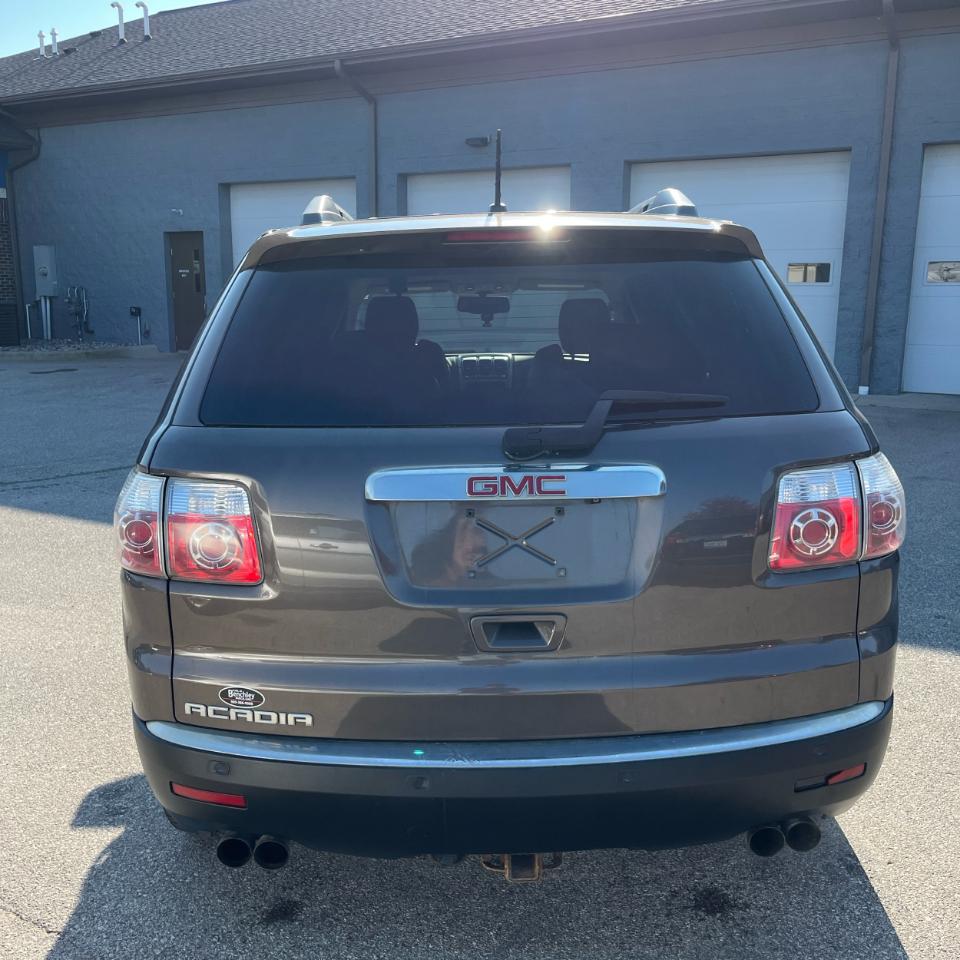 GMC Acadia FWD 4dr SLT1 2010