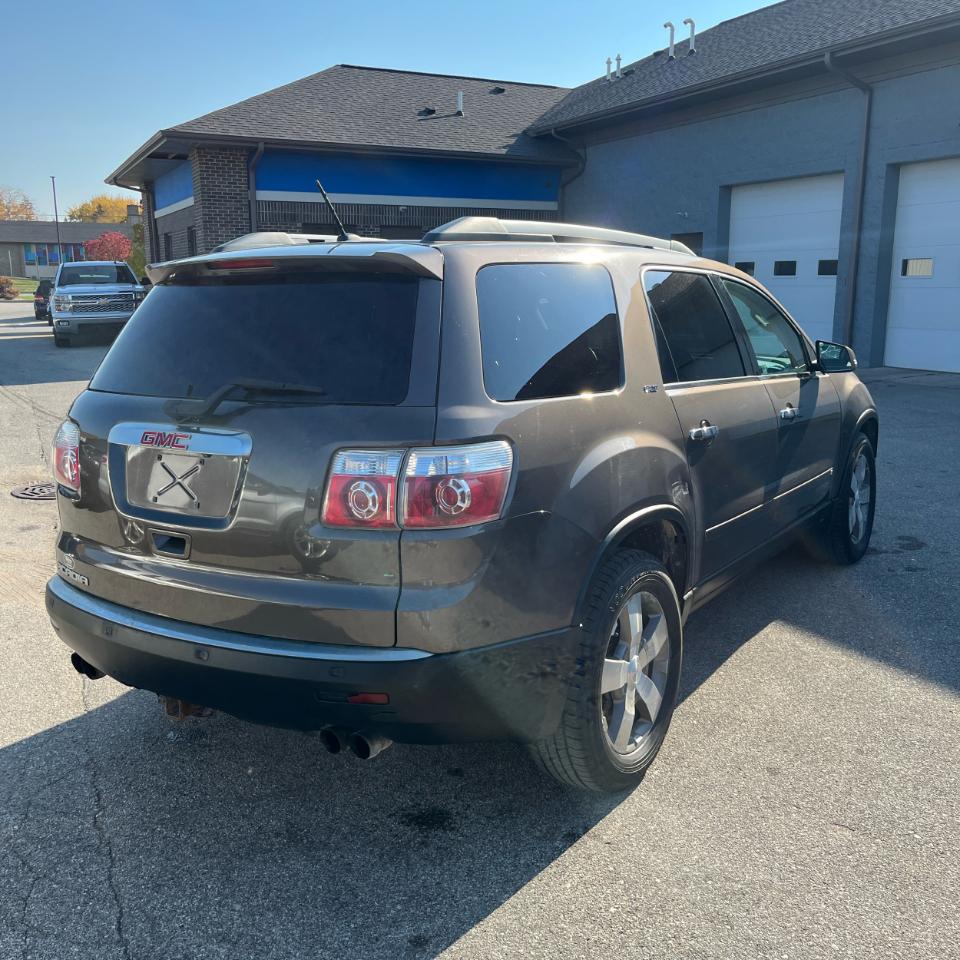 GMC Acadia FWD 4dr SLT1 2010