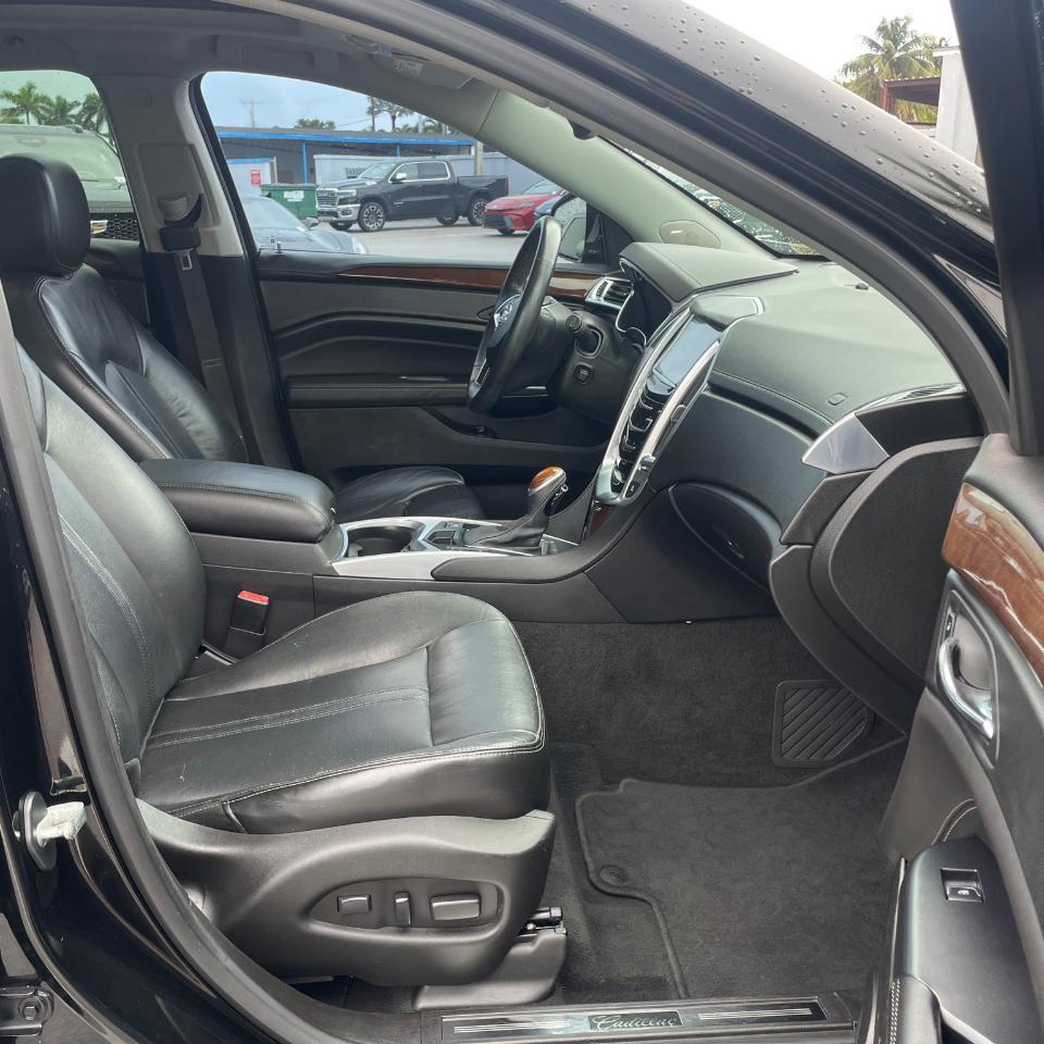 Cadillac SRX FWD 4dr Luxury Collection 2015