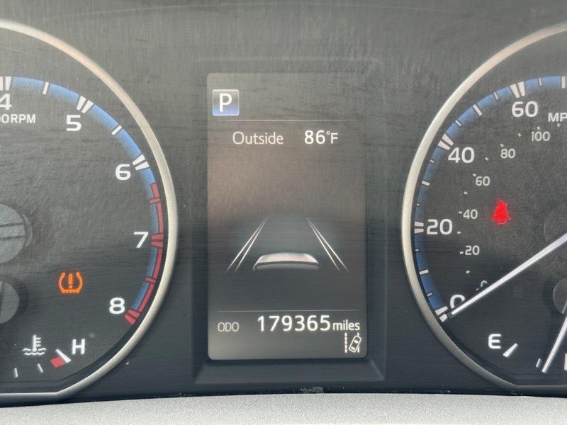Toyota RAV4  2017