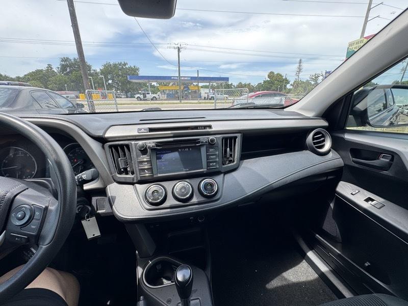 Toyota RAV4  2017