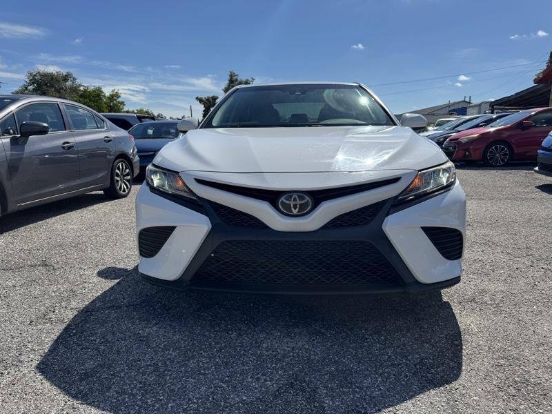 Toyota CAMRY/SE/L  2020