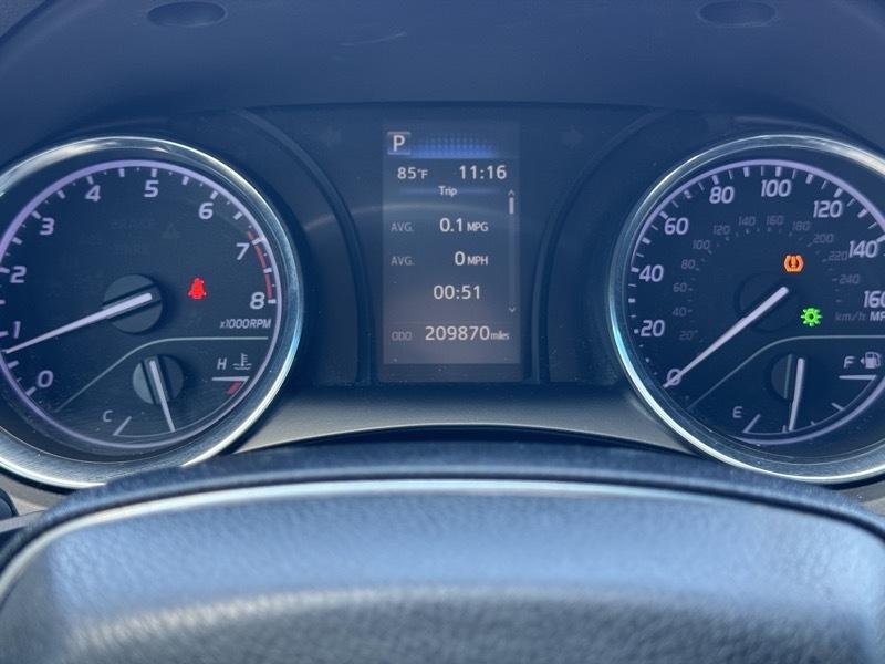 Toyota CAMRY/SE/L  2020
