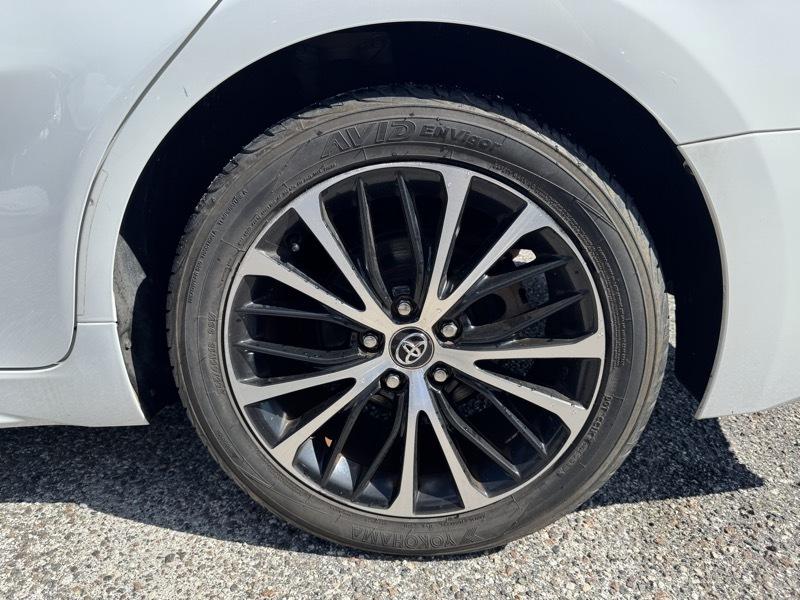 Toyota CAMRY/SE/L  2020