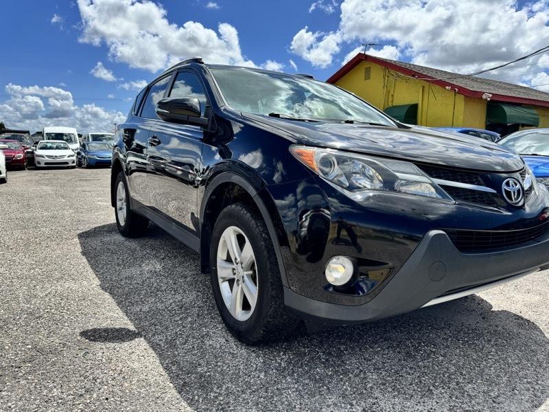 Toyota RAV4  2014