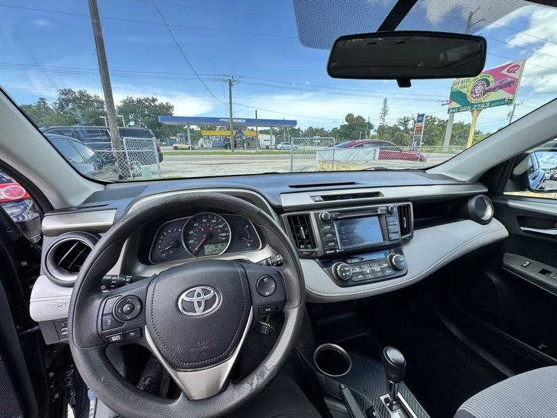 Toyota RAV4  2014
