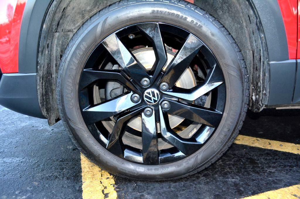 Volkswagen Taos  2023