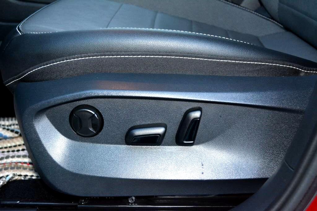 Volkswagen Taos  2023