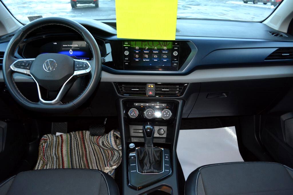 Volkswagen Taos  2023