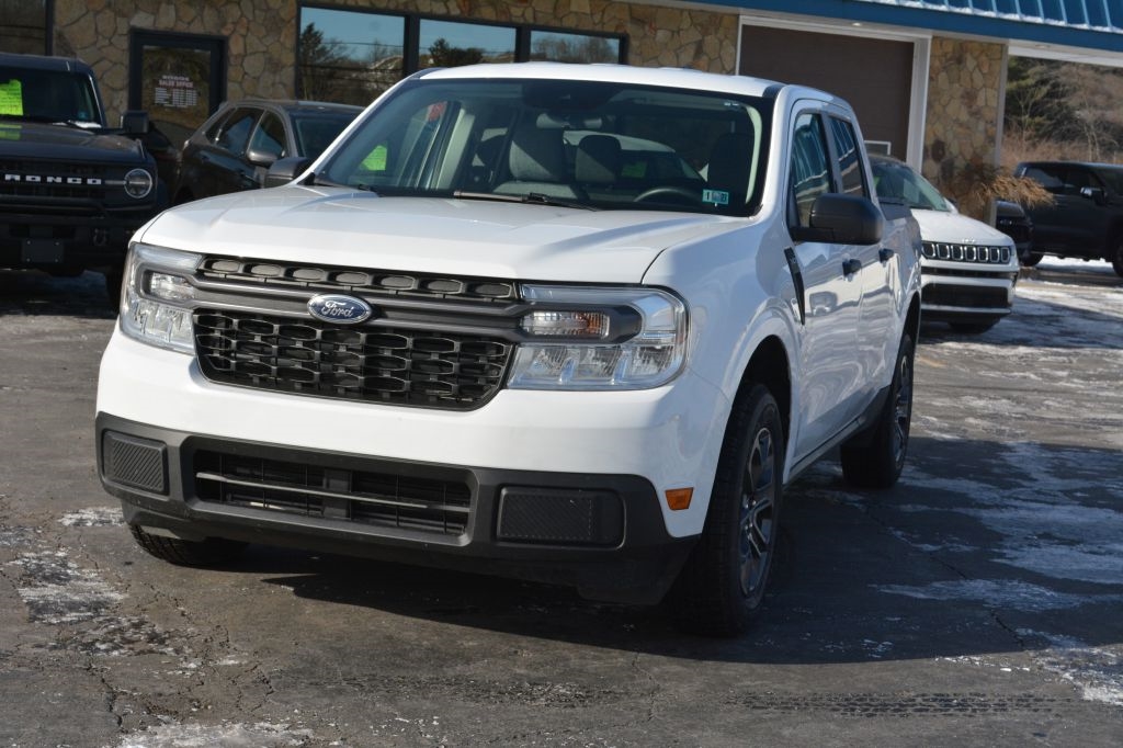 2023 Ford Maverick XL