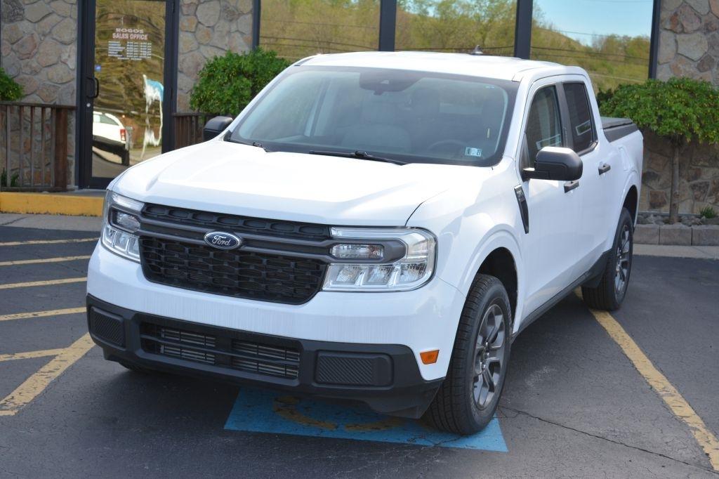 2023 Ford Maverick XL