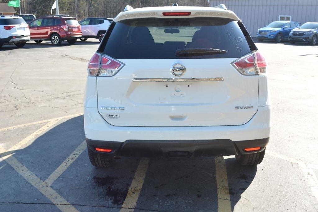 Nissan Rogue  2016