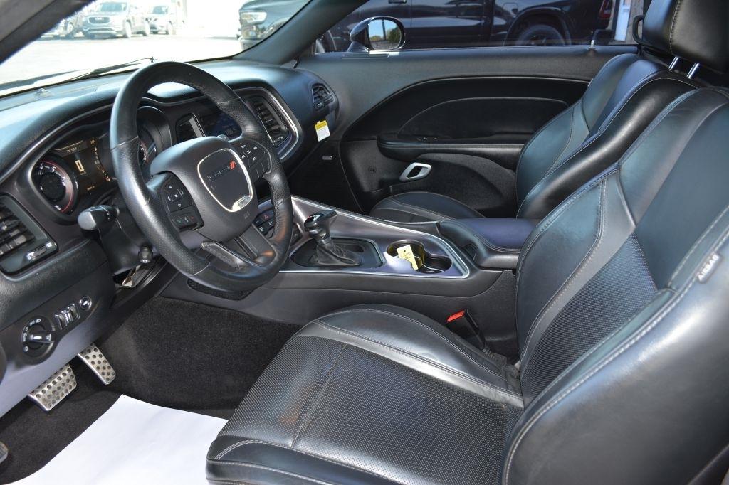 Dodge Challenger  2016